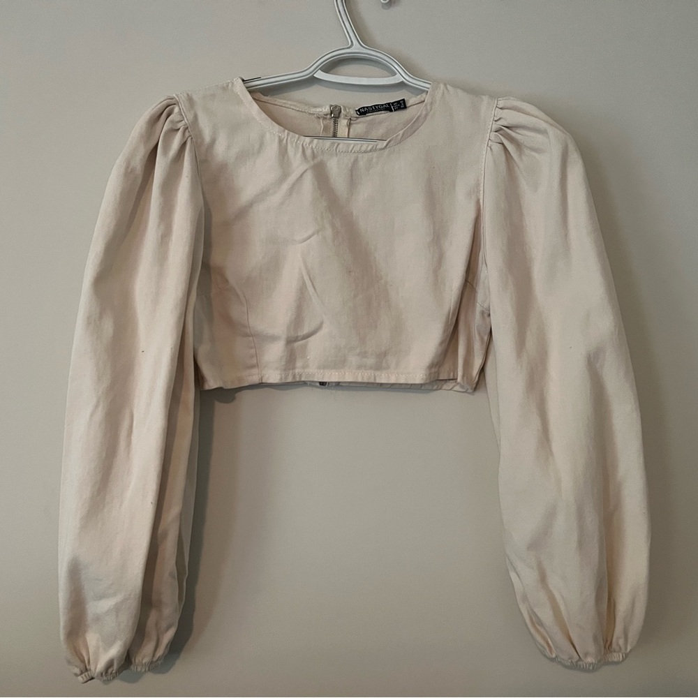 Light beige wash cropped long sleeved